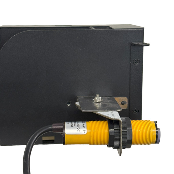 lb100s-automat4 نمایی از جت پرینتر اتوماتیک LB100s-automat