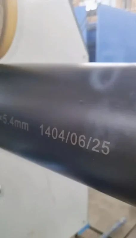 حکاکی لیزری تاریخ تولید روی لوله PVC